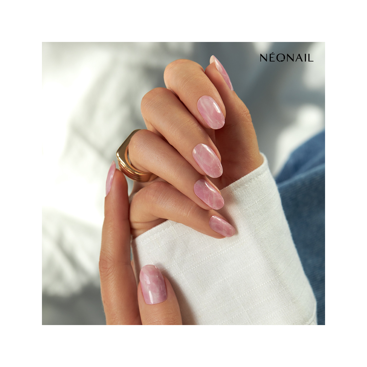 Hybryda w naklejce GEL STICKERS EASY ON M13